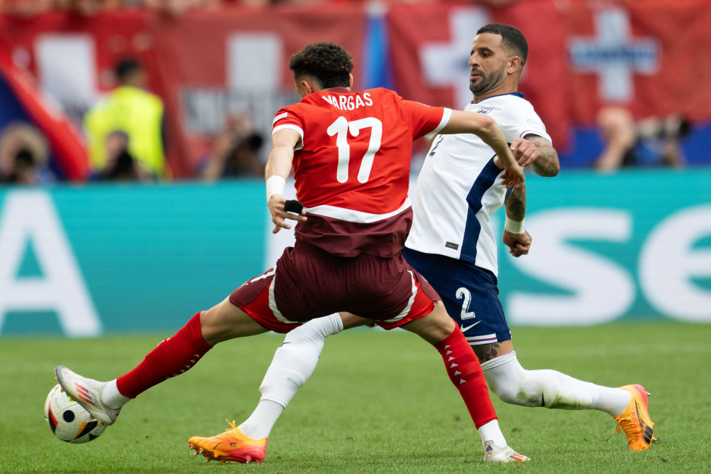 清晨山顶打 清晨山顶打